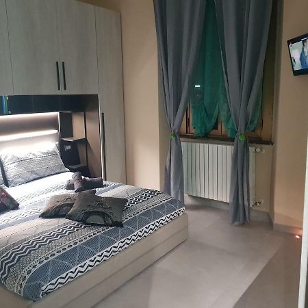 Suite In Milano Certosa Station Екстер'єр фото