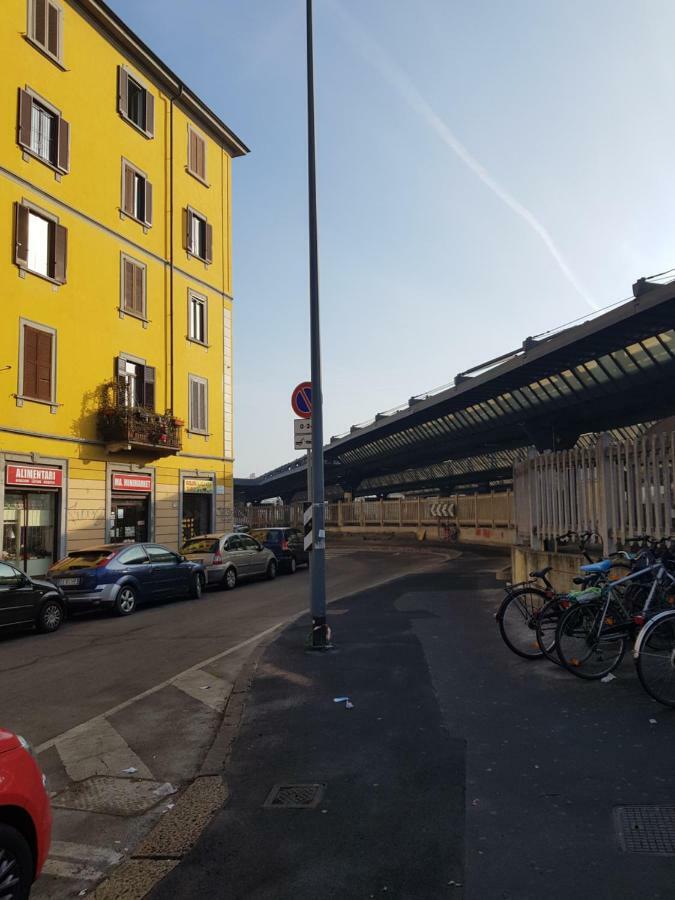Suite In Milano Certosa Station Екстер'єр фото