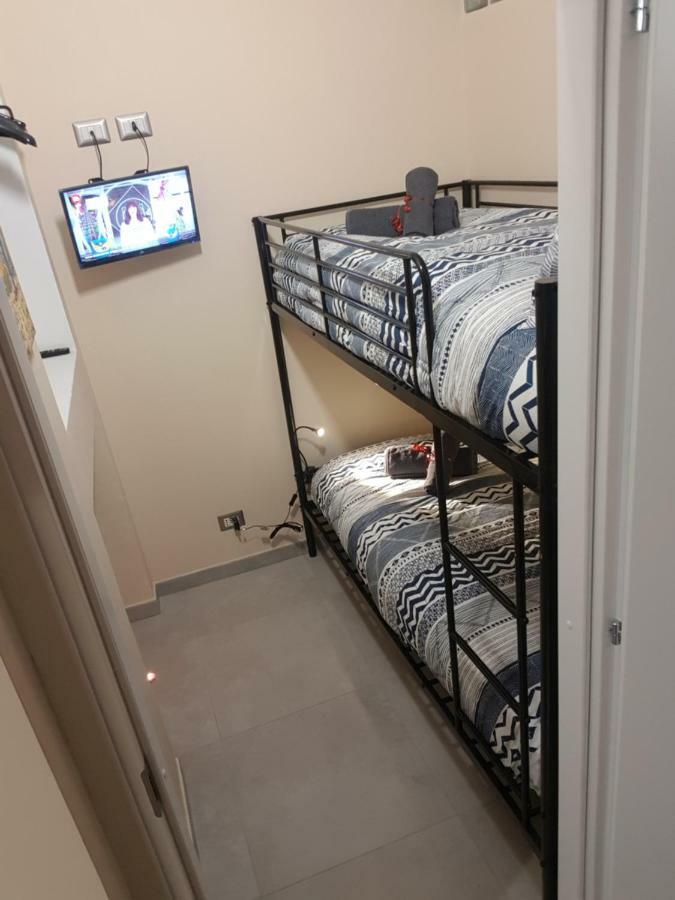 Suite In Milano Certosa Station Екстер'єр фото