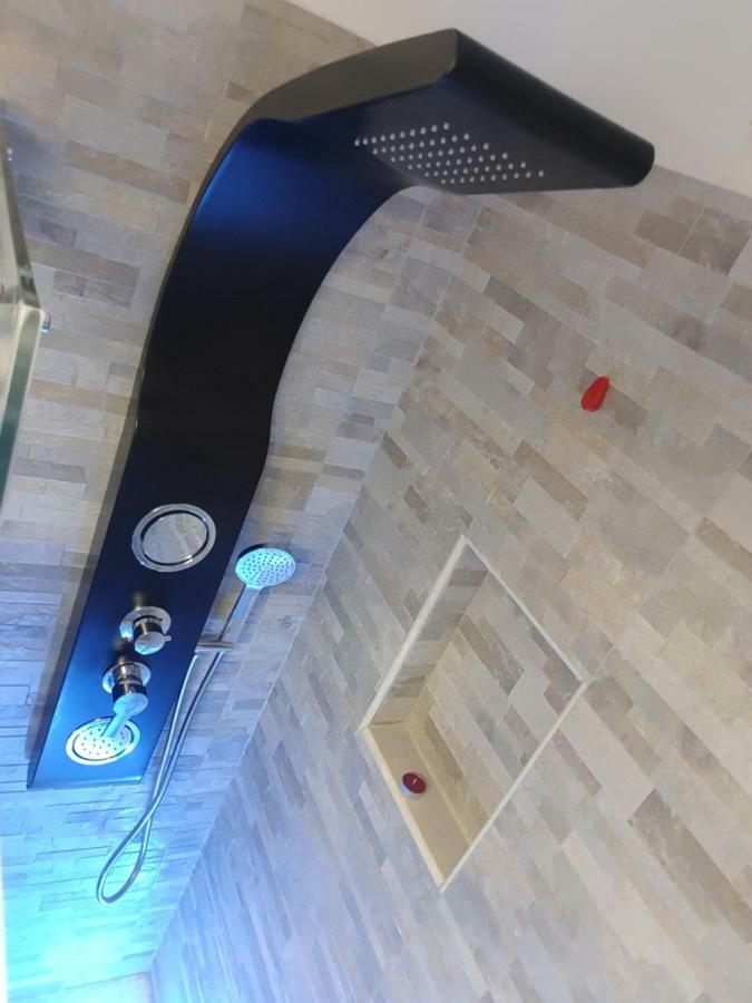 Suite In Milano Certosa Station Екстер'єр фото